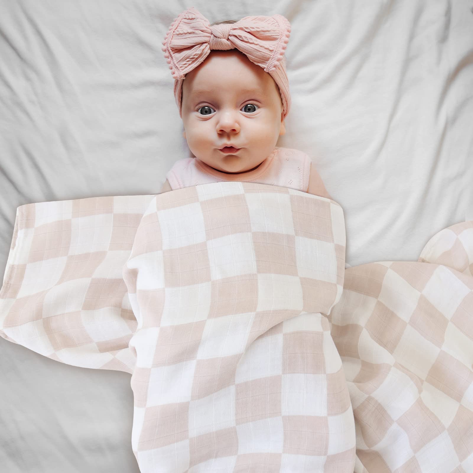 LifeTree Muslin Swaddle Blankets, Baby Swaddling Wrap Nursery Blanket Unisex, Soft 70% Viscose from Bamboo and 30% Cotton, Large 47 x 47 inches, Bear & Checkered Swaddle Blanket