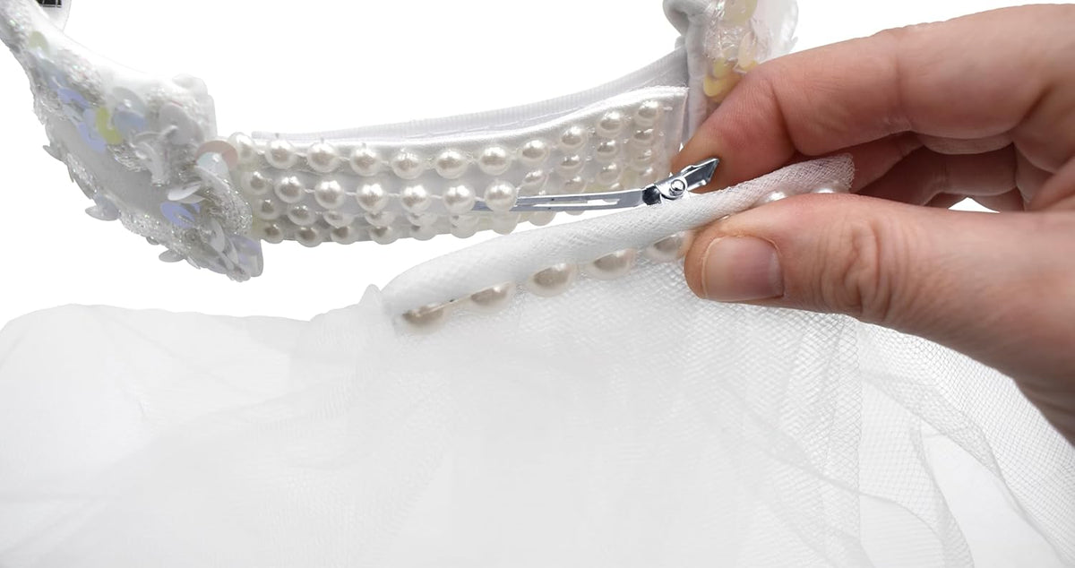 Nicky Bigs Novelties Bride Sun Visor with Detachable Veil Cream White Bachelorette Hat with Sequins Pearls & Rhinestones Adjustable Party Cap for Beach Wedding Festival or Cosplay